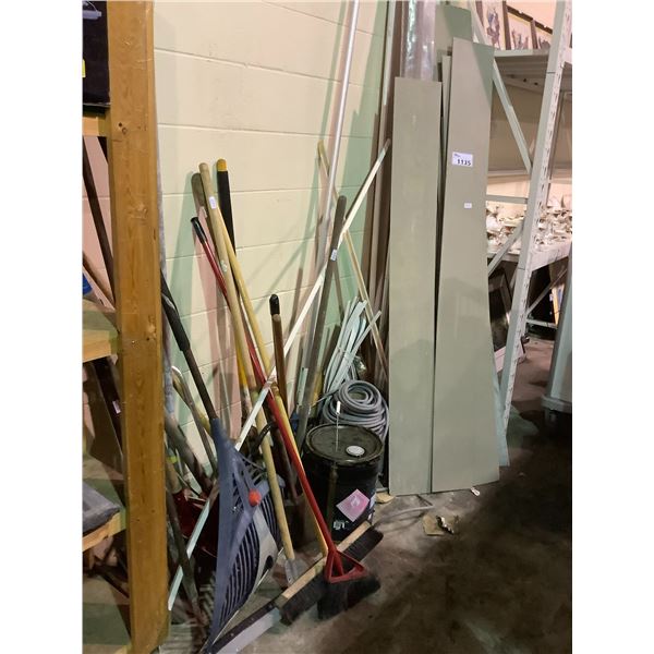LARGE LOT OF SIDING AND GARDEN TOOLS