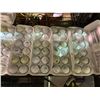 Image 2 : SHELF LOT OF APPROX 160 ASSORTED GOLF BALLS