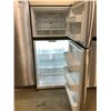 Image 2 : FRIGIDAIRE STAINLESS STEL TOP BOTTOM FRIDGE MODEL FFHT1835VSC