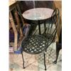 Image 2 : PATIO TABLE WITH 2 CHAIRS 24" DIAMETER