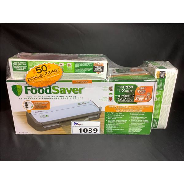 *NEW* FOODSAVER VACUUM SEALER FM2000 SERIES WITH 2 BOXES OF HEAT SEALING ROLLS