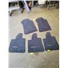Image 2 : Toyota Tundra Floor Mats - 5 Pieces (Black)