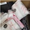 Image 2 : LARGE TOTE W/ BUILT IN LID WITH NEW MAKEUP COTTON PADS