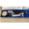 Image 2 : NEW SCHRADER MICHELIN TIRE GUAGE AND TRY OF EXTENSION SOCKETS