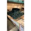 Image 2 : 4 FT PRELIT CHRISTMAS TREE AND CAST IRON STAND