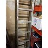 Image 2 : 2 - 10 FT LADDERS ONE WOOD ONE ALUMINUM