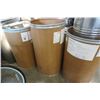 Image 2 : LOT OF CARDBOARD AND METAL BARRELLS