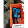 Image 2 : PAIR OF MOTOROLA TALKABOUT WALKIE TALKIES