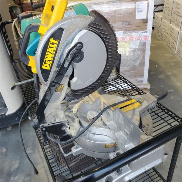 DEWALT COMPOUND MITER SAW