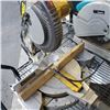 Image 2 : DEWALT COMPOUND MITER SAW