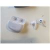 Image 2 : NEW WIRELESS EARBUDS WITH CHARGING CASE - AXLOIE B3