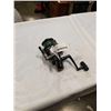 Image 1 : DAIWA BW7000 FISHING REEL