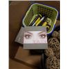 Image 2 : LOT OF CONFETTI POPPERS, FAKE EYE LASHES, DECORATIVE