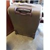 Image 2 : GREEN SWISS ARMY SUITCASE