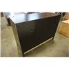 Image 3 : MODERN 2 DOOR GLASS DOOR CABINET