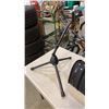 Image 2 : SKYROLL TRUMPET CASE AND MUSIC STAND