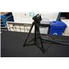 Image 4 : INSIGNIA NS-TRP58 TRIPOD - TESTED WORKING