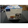 Image 1 : INSINIA 4.8L AIR FRYER - TESTED WORKING, RETAIL $219.99