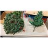 Image 2 : BOX OF CHRISTMAS GARLAND AND LIGHTS