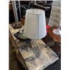 Image 2 : LARGE DECORATIVE CENTRE BOWL AND CRYSTAL BASE LAMP