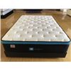 Image 2 : BRAND NEW QUEEN SIZE BLACK DIAMOND MATTRESS - RETAIL $699, COMES IN BOX