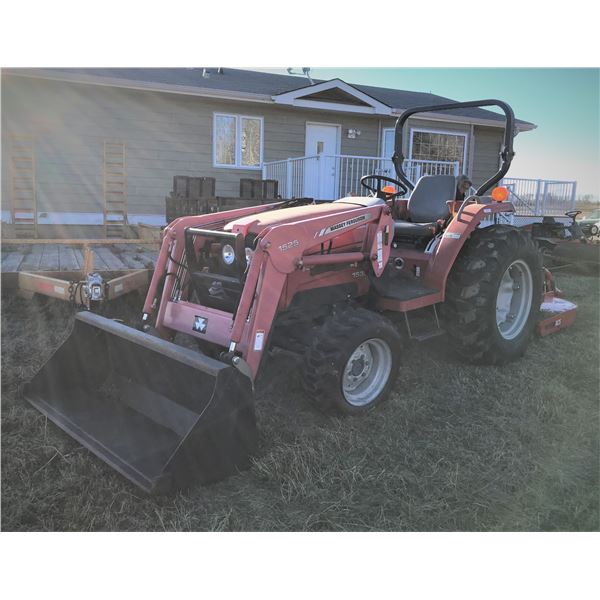 2008 Massey Ferguson 1533 HydroStatic Tractor/Blade w Woods RC5A Flail, 2 Augers & 2 PTO Drives