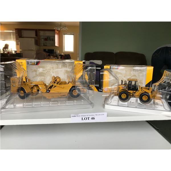 CAT die cast models: elevating scraper; wheel loader