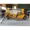 Image 2 : CAT die cast models: elevating scraper; wheel loader