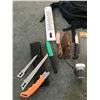 Image 5 : belt knives (x2), Kersch knife, knapsacks (x2), polyethylene sheets, thermometer, burlap first aid k