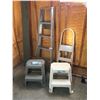 Image 1 : Step stools (x2), plastic, Featherlite portable aluminum ladder, step ladder (metal)