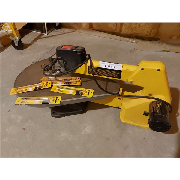 Dewalt 20" scroll saw with 6 pkgs asst blades