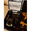 Image 5 : Dewalt Heavy Duty cordless impact driver, with charger and battery