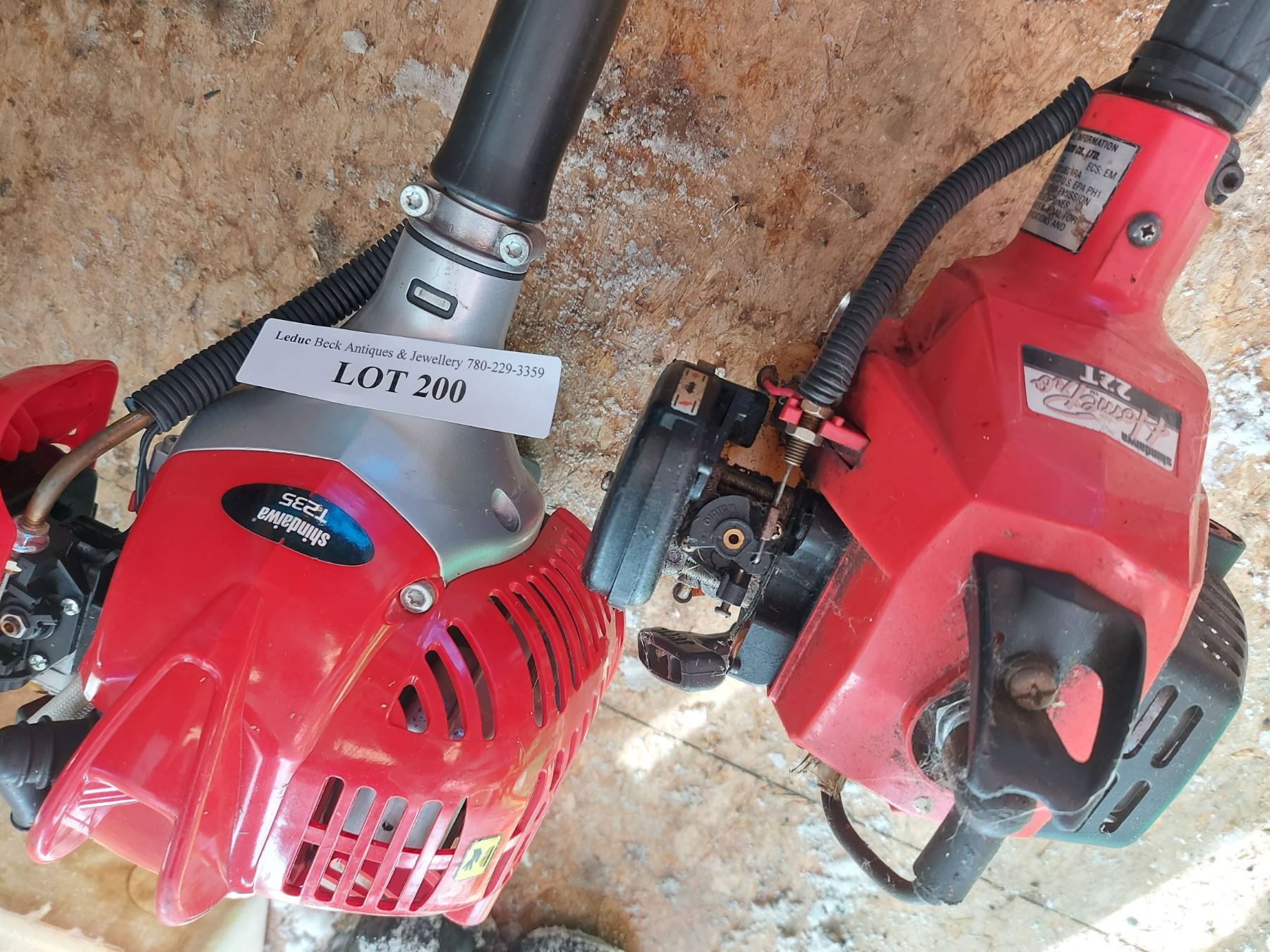 Shindaiwa whipper snipper; HomePro whipper snipper Beck Auctions Inc.