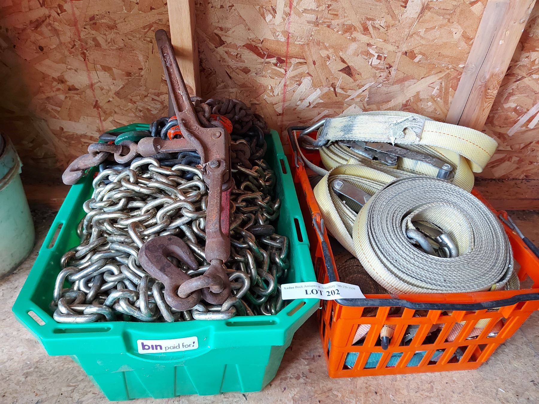 Boxes (x2) of strapping chains and straps