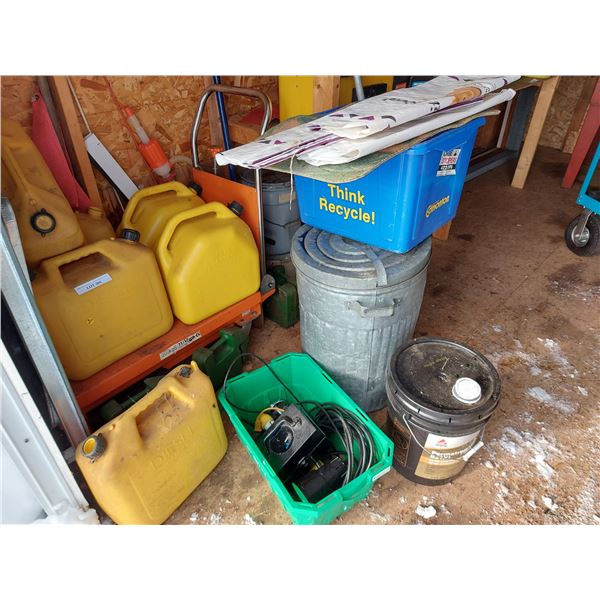 Metal cart (300 Kg), diesel jerry cans (x6), green weights (20 Kg), fencing, hand-held manual auger,