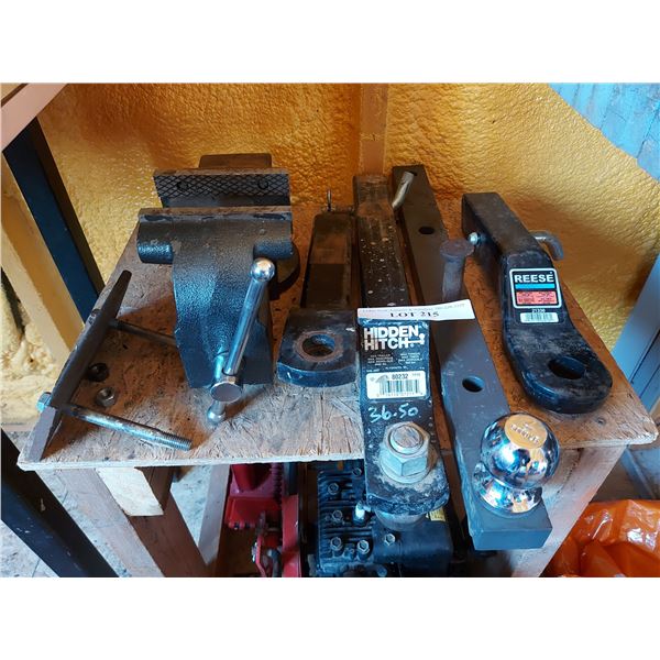 Asst hitches (x4), 1 vice grip