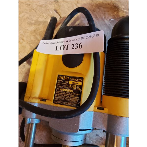 Dewalt 2-hp router and router bits