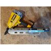 Image 1 : Dewalt clipped head framing nailer