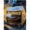 Image 2 : Dewalt bench grinder