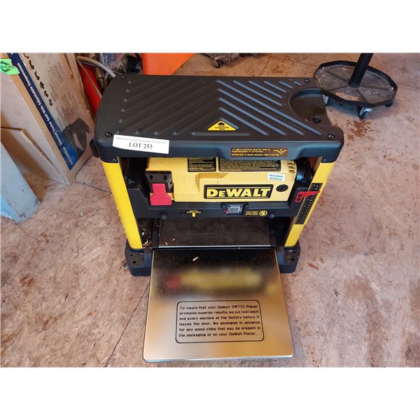 Dewalt planer