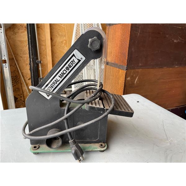 BELT SANDER, TILT TABLE