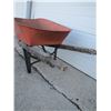 Image 3 : wheelbarrow