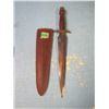 Image 1 : double-bladed knife