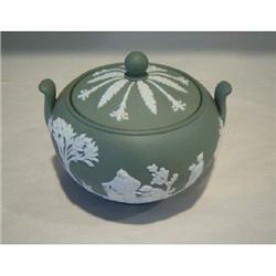 Wedgwood Jasperware Sage Sugar Bowl with Lid #2375743