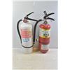 Image 1 : LOT OF 2 X  5-7LBS CHARGED FIRE EXTINGUISHER