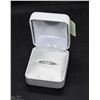 Image 1 : BZ601-35) 10 KT WHITE GOLD DIAMOND RING SIZE 6.75