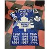 Image 1 : TORONTO MAPLE LEAFS LOT: INCLUDES STANLEY CUP FLAG