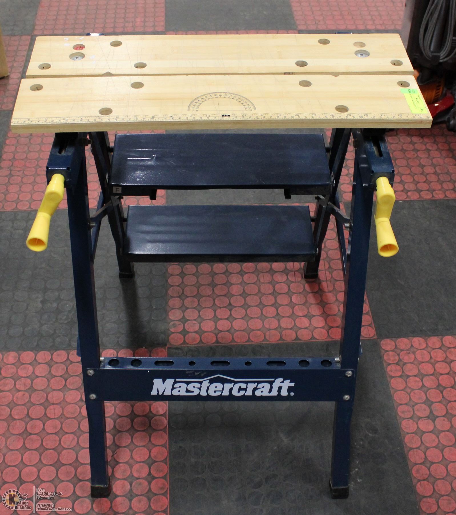 MASTER CRAFT WORK BENCH