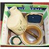 Image 1 : LOT OF VINTAGE POTTERY