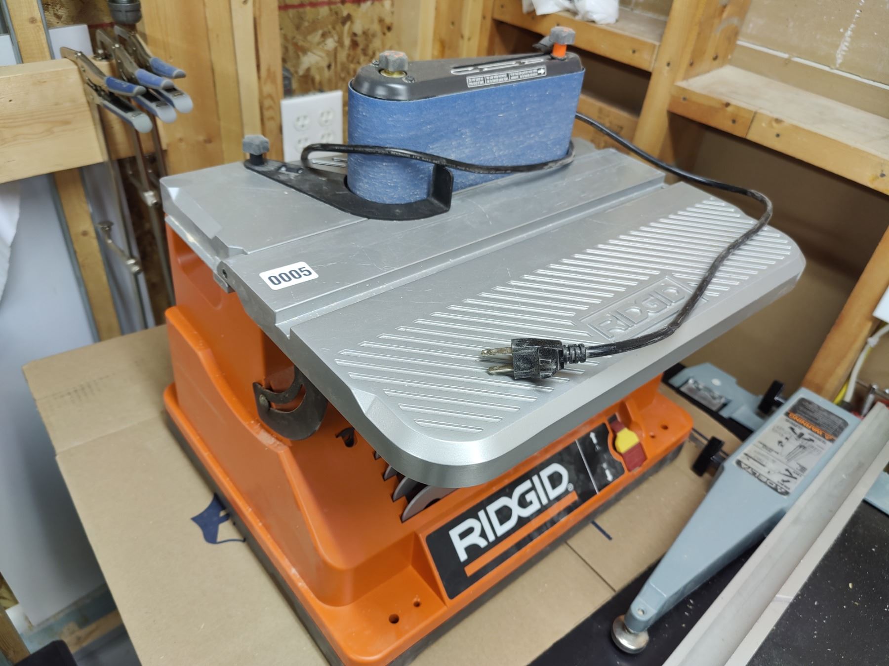Ridgid EB44241 Oscillating Edge Belt/Spindle Sander